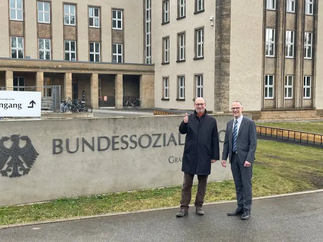 Bernd Rosin Lampertius (l.), Geschäftsführer der klagenden Innungen, und Hans-Georg Ahrens am Verhandlungstag vor dem BSG in Kassel (Foto: Rosin-Lampertius)