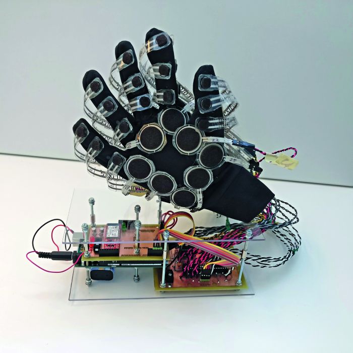 Smart“-Handschuh-Prototyps